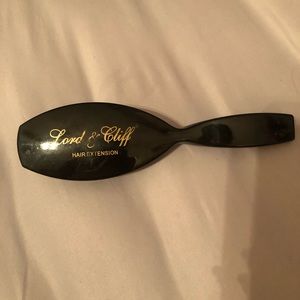 HAIR EXTENSION BRUSH